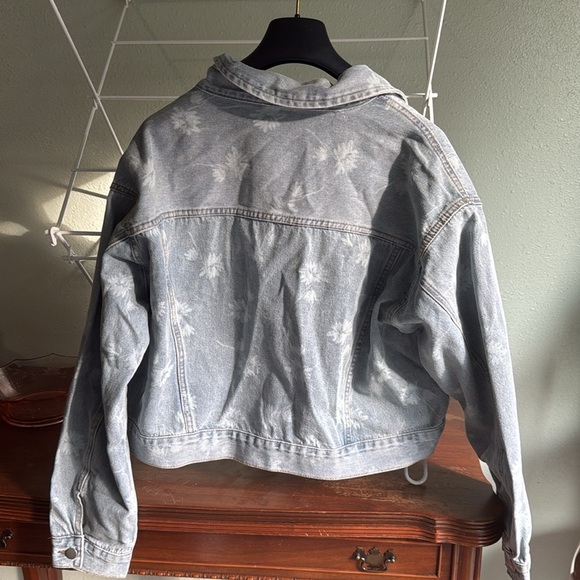 NWT Hem & Thread denim jacket size L floral (C8) - Picture 5 of 6